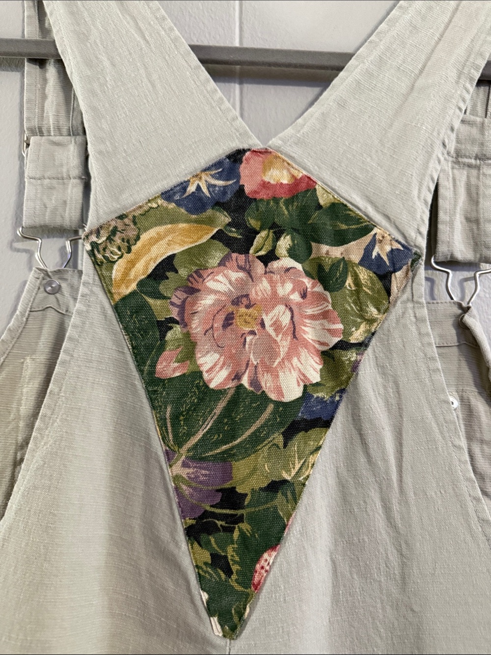 Cream Floral-Bib Women's Overalls with Contrasting Trim - Picture 8 of 11